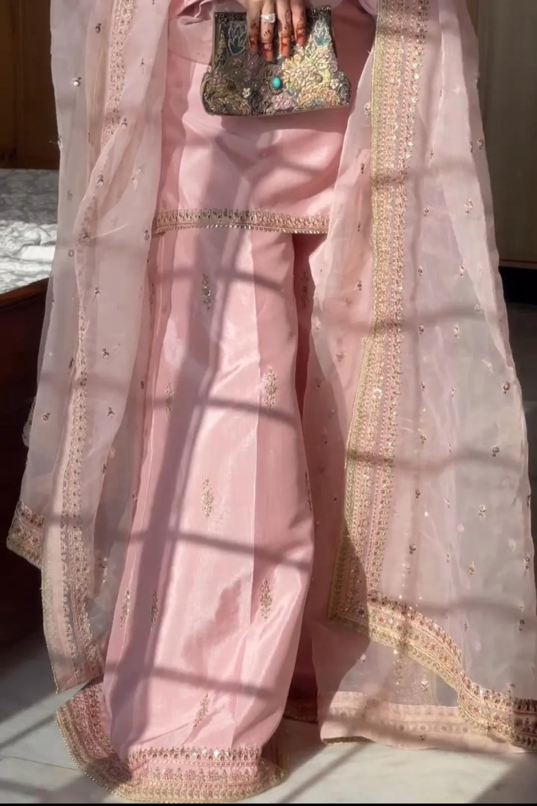 AB-Frozen Pink - Image 4